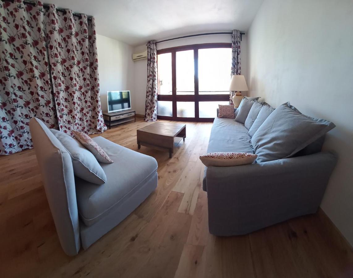 Loft Climatise "La Pinede", 50 M2, Tres Calme, 5 Mn A Pied Des Plages, Lit King Size La Seyne-sur-Mer Eksteriør bilde